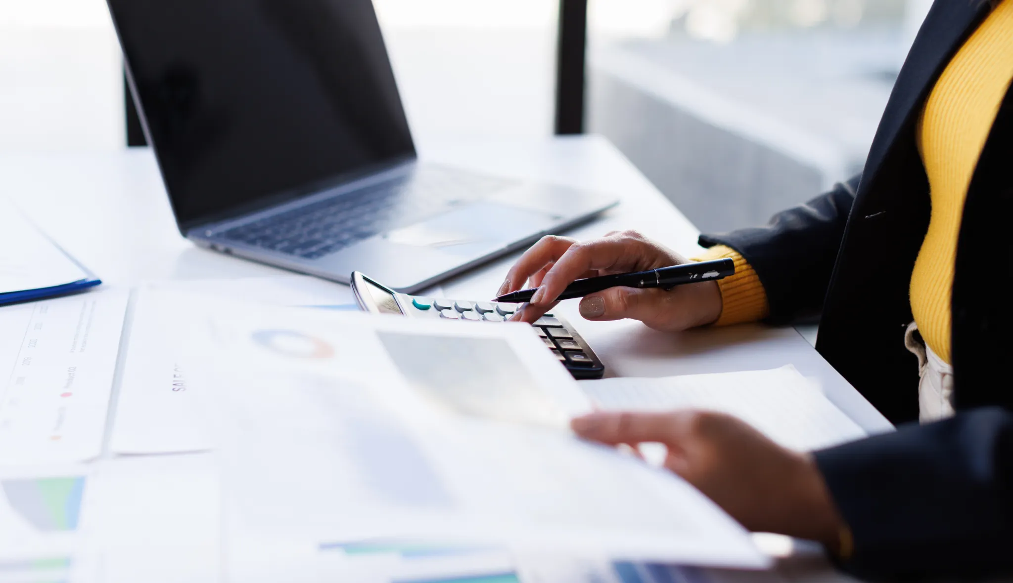 When to Hire a Bookkeeper for Your Business